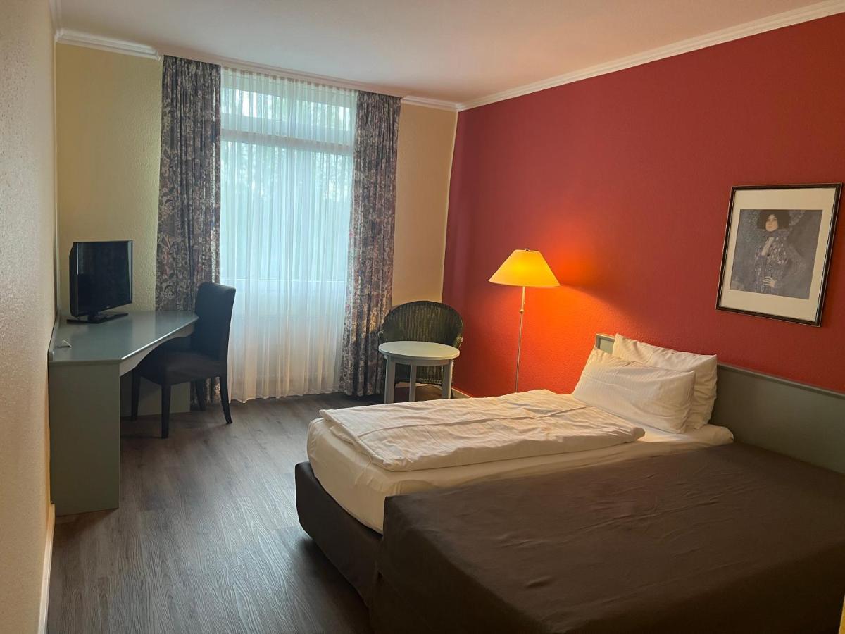 Tangstedter Muehle Hotel Bagian luar foto
